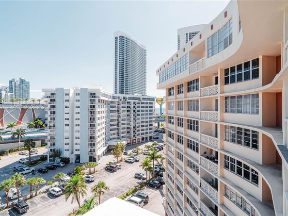 1817 S Ocean driv 918, Hallandale Beach FL 33009