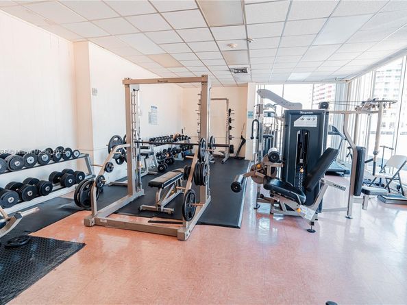 1817 S Ocean driv 918, Hallandale Beach FL 33009