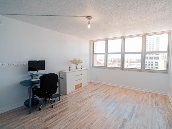 1817 S Ocean driv 918, Hallandale Beach FL 33009