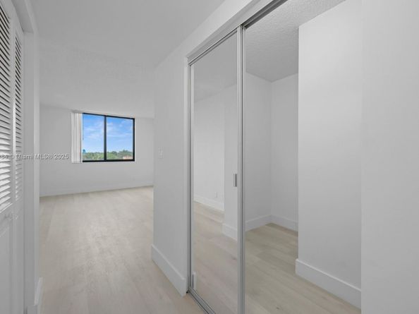 Undisclosed Address #A11908984, Hollywood FL 33021