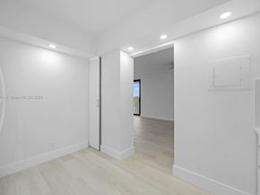 Undisclosed Address #A11908984, Hollywood FL 33021