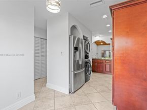 8336 NW 37th Pl, Sunrise FL 33351