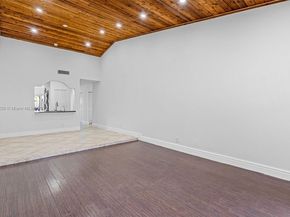 8336 NW 37th Pl, Sunrise FL 33351