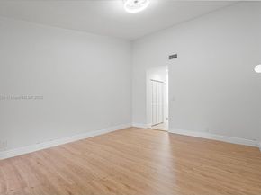 8336 NW 37th Pl, Sunrise FL 33351