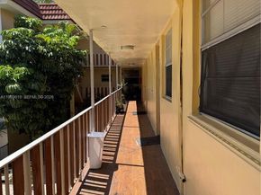 13655 NE 10th Ave 208, North Miami FL 33161