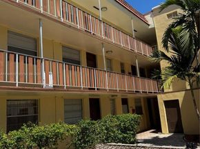 13655 NE 10th Ave 208, North Miami FL 33161
