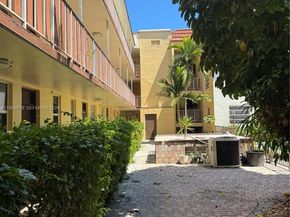 13655 NE 10th Ave 208, North Miami FL 33161