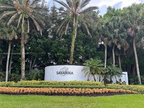 800 Lavender Cir, Weston FL 33327