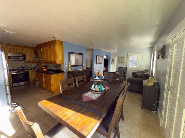13910 SW 163rd St, Miami FL 33177