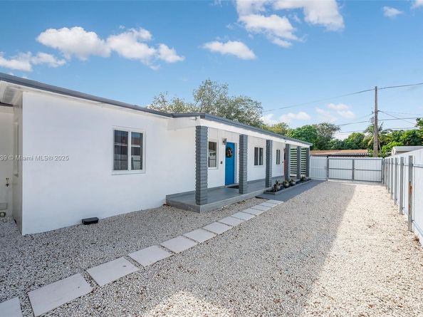 5505 NW 5th Ct, Miami FL 33127