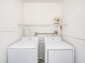 5505 NW 5th Ct, Miami FL 33127