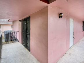 519 NW 10th Ave, Miami FL 33136