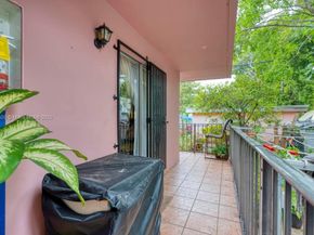 519 NW 10th Ave, Miami FL 33136
