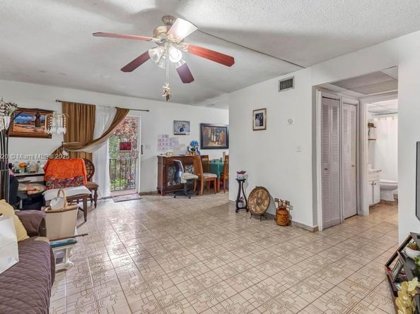 519 NW 10th Ave, Miami FL 33136