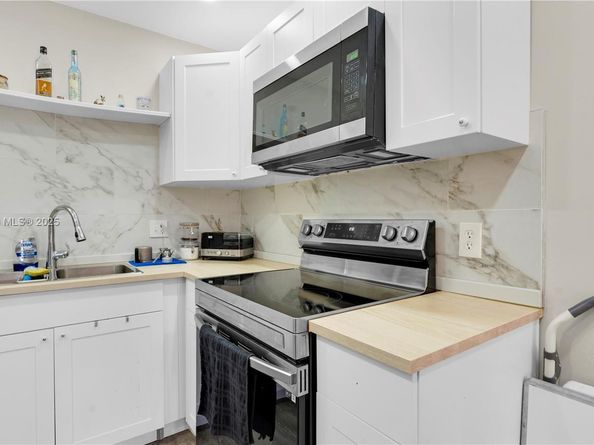 6301 N Falls Cir Dr 206, Lauderhill FL 33319