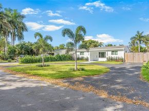 1116 N 31st Ave, Hollywood FL 33021