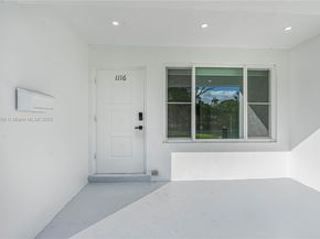 1116 N 31st Ave, Hollywood FL 33021