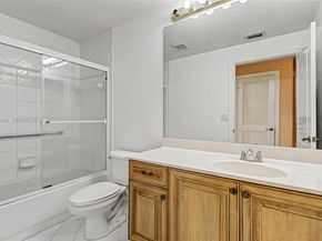 7727 Southampton Ter 311, Tamarac FL 33321