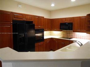 Undisclosed Address #A11861268, Weston FL 33332