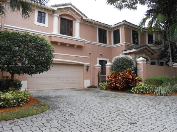 Undisclosed Address #A11861268, Weston FL 33332
