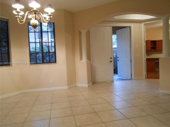 Undisclosed Address #A11861268, Weston FL 33332