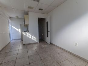 1441 SW 17th St, Miami FL 33145