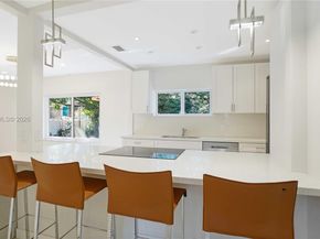 7710 Beachview Dr, North Bay Village FL 33141