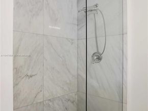 7710 Beachview Dr, North Bay Village FL 33141