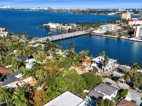 7710 Beachview Dr, North Bay Village FL 33141