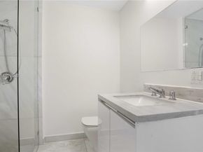 7710 Beachview Dr, North Bay Village FL 33141