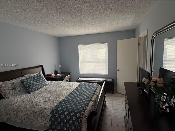 7118 Golf Colony Ct 103, Lake Worth FL 33467