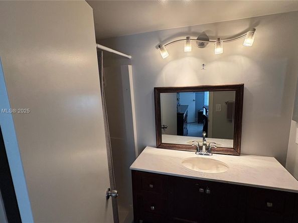 7118 Golf Colony Ct 103, Lake Worth FL 33467