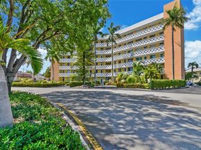 2400 NE 9th St 201, Fort Lauderdale FL 33304