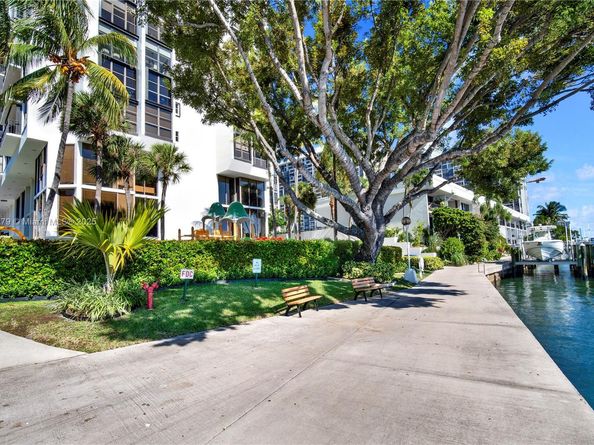 1915 Brickell Ave C1101, Miami FL 33129