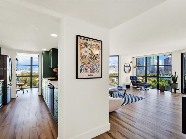 1915 Brickell Ave C1101, Miami FL 33129