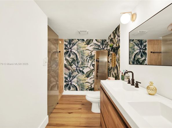 1915 Brickell Ave C1101, Miami FL 33129