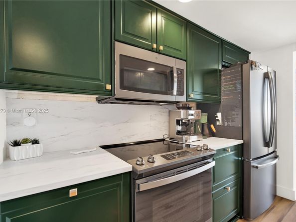 1915 Brickell Ave C1101, Miami FL 33129