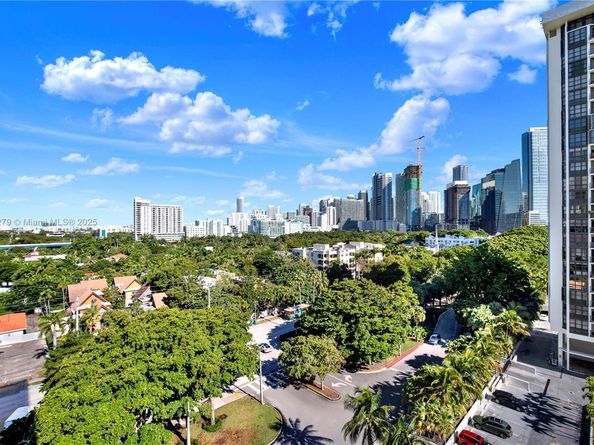 1915 Brickell Ave C1101, Miami FL 33129