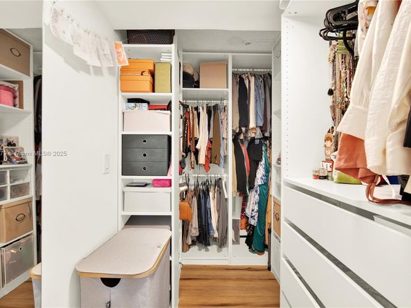 1915 Brickell Ave C1101, Miami FL 33129