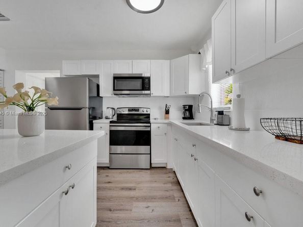 180 NW 69TH St, Miami FL 33150
