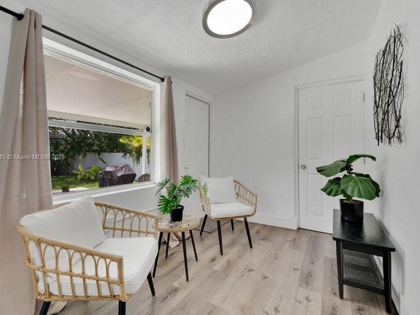 180 NW 69TH St, Miami FL 33150