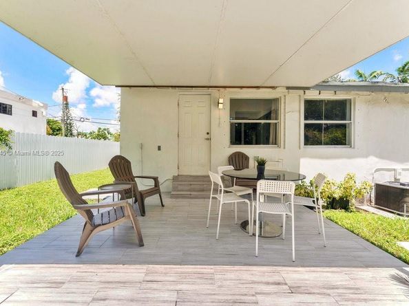 180 NW 69TH St, Miami FL 33150