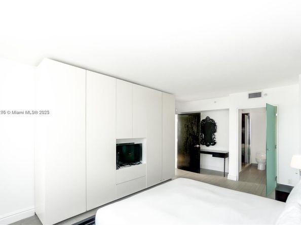 1100 West Ave 1402, Miami Beach FL 33139