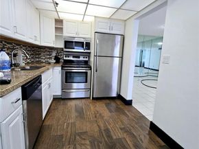 17890 W Dixie Hwy 302, Miami FL 33160