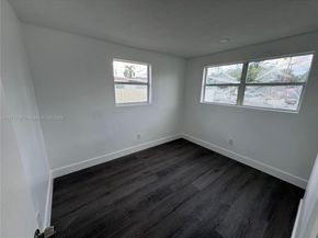 685 SE Park Dr, Hialeah FL 33010