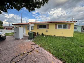 685 SE Park Dr, Hialeah FL 33010