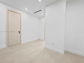 1319 NE 13th Ave, Fort Lauderdale FL 33304