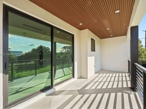 1319 NE 13th Ave, Fort Lauderdale FL 33304