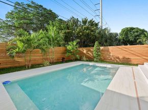 1319 NE 13th Ave, Fort Lauderdale FL 33304