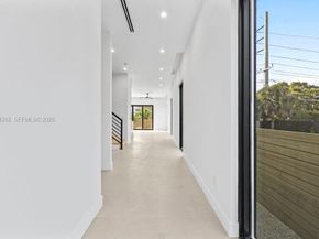 1319 NE 13th Ave, Fort Lauderdale FL 33304